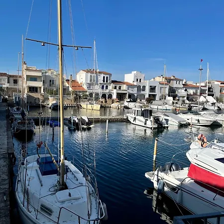 Rhodes B Dans La Marina D'empuriabrava, Terrasse Avec Vue Sur Port Rhodes Et Les Pyrenees *